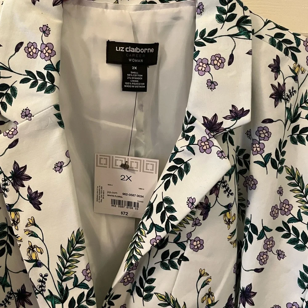 Woman’s jacket - Picture 3 of 3